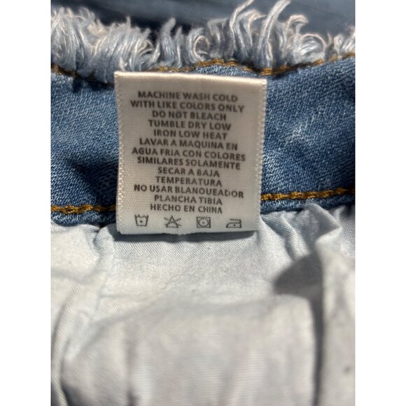 Akira Distressed Flare Jeans Womens Juniors Size 3/25 Light Wash Measures 24x33 - Picture 10 of 10